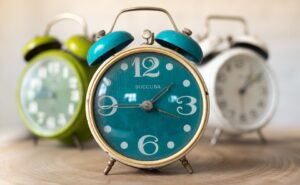 どのタイプの目覚まし時計を選びますか?タイプ別おすすめ目覚まし時計15選