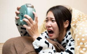 寝坊で悩む人必見！寝坊の原因から考える対策とおすすめグッズ